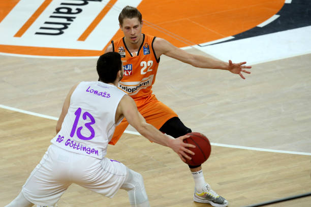 从个人到团 从个人到团